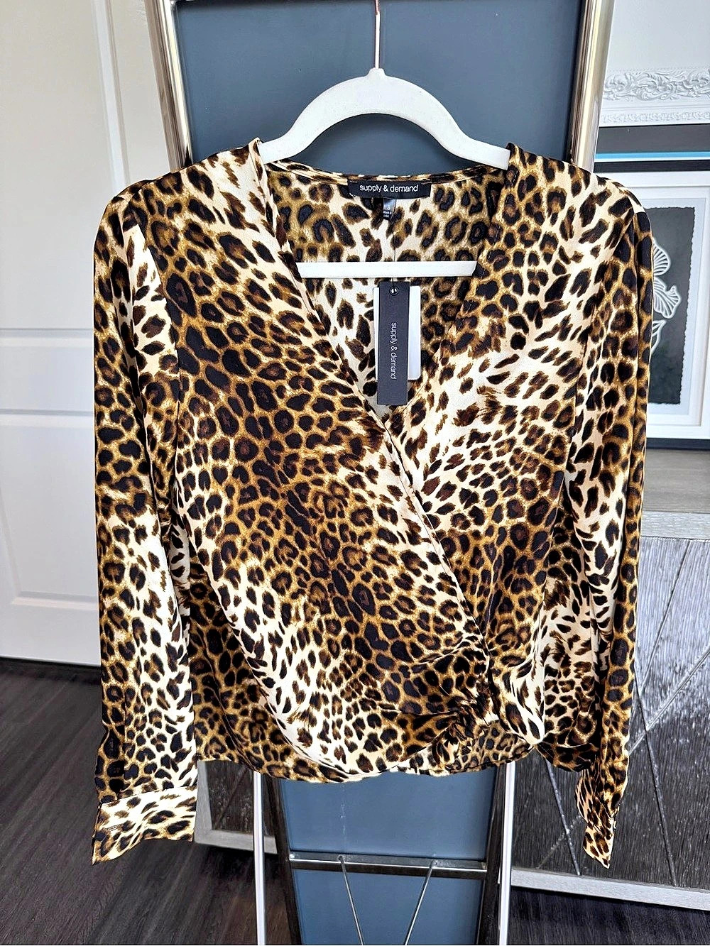 New supply & demand Leopard Print Wrap Blouse in Brown & White Size Small NWT